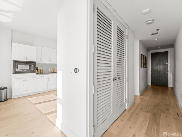 219 Brannan Street 16K, San Francisco, CA 94107