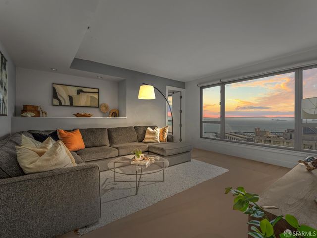 219 Brannan Street 16K, San Francisco, CA 94107