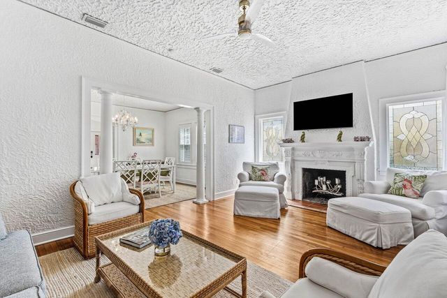 217 SE Coconut Avenue, Stuart, FL 34996