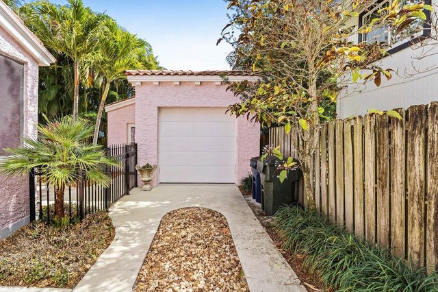 217 SE Coconut Avenue, Stuart, FL 34996