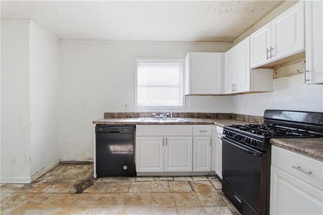 917 Lake Watch Drive, Stone Mountain, GA 30088