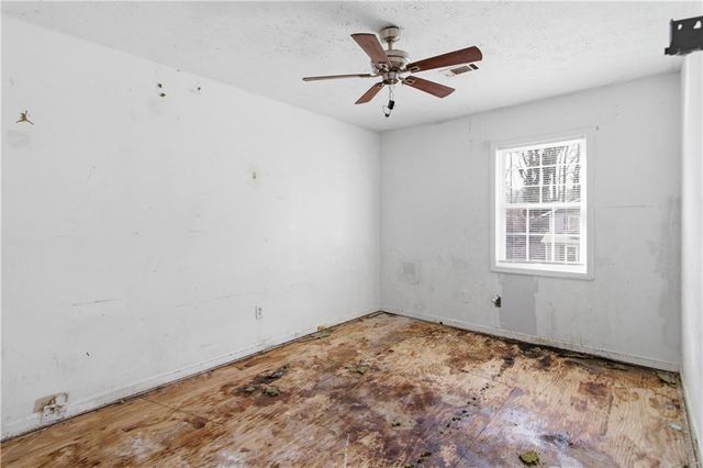 917 Lake Watch Drive, Stone Mountain, GA 30088