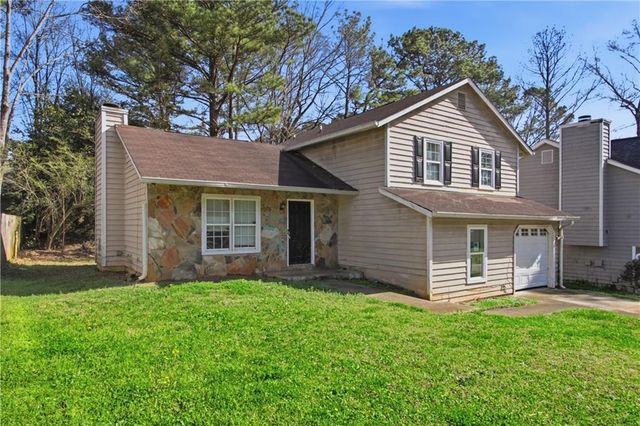 917 Lake Watch Drive, Stone Mountain, GA 30088