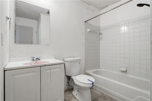 917 Lake Watch Drive, Stone Mountain, GA 30088