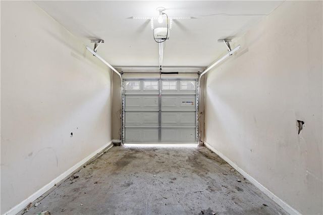 917 Lake Watch Drive, Stone Mountain, GA 30088