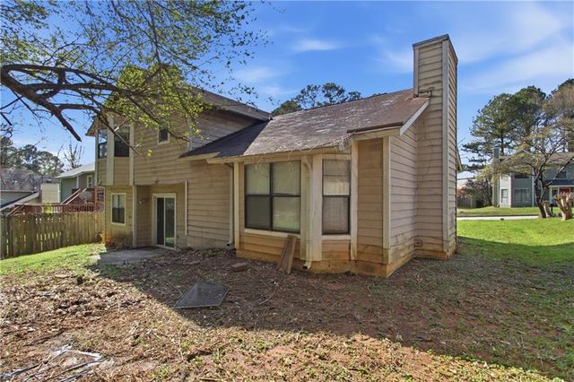 917 Lake Watch Drive, Stone Mountain, GA 30088