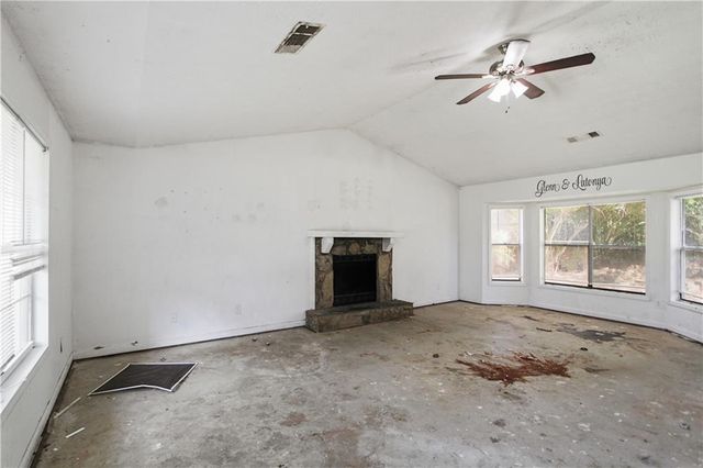 917 Lake Watch Drive, Stone Mountain, GA 30088