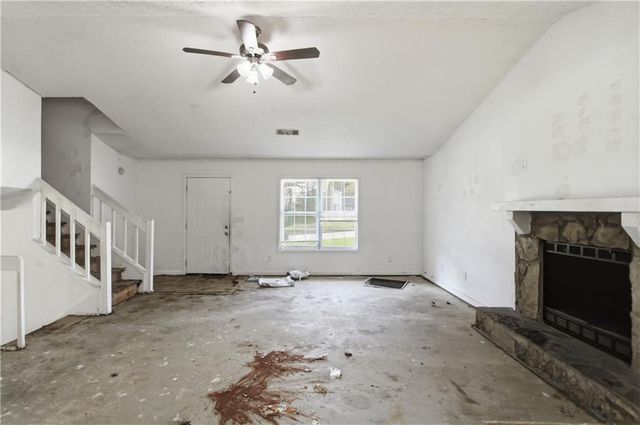 917 Lake Watch Drive, Stone Mountain, GA 30088