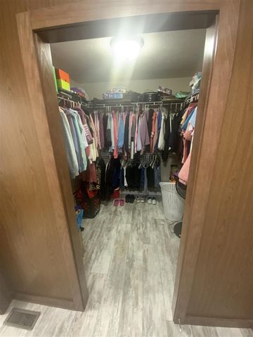 4211 Laurel, Jackson, MI 49201