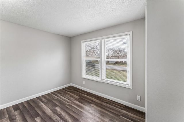 808 S SAVAGE Street, Independence, MO 64050