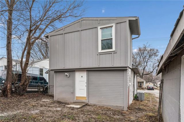 808 S SAVAGE Street, Independence, MO 64050