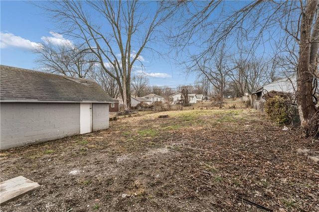 808 S SAVAGE Street, Independence, MO 64050