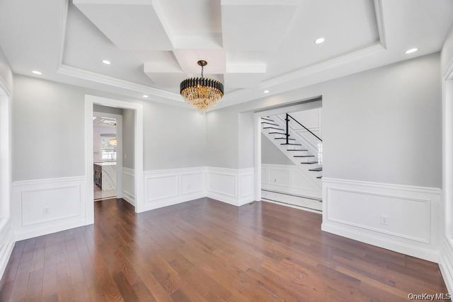 71 cedar Street, Hicksville, NY 11801
