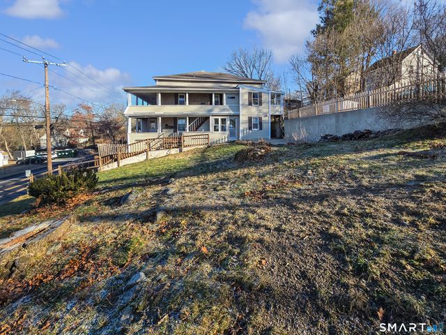 129 Mechanics Street, Putnam, CT 06260