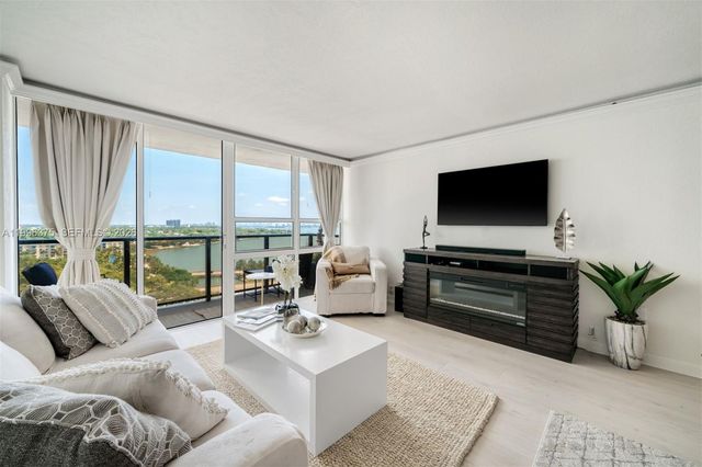 600 NE 36th ST 1414, Miami, FL 33137