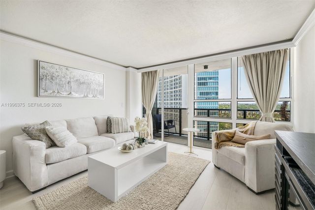 600 NE 36th ST 1414, Miami, FL 33137