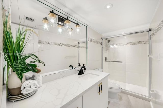 600 NE 36th ST 1414, Miami, FL 33137