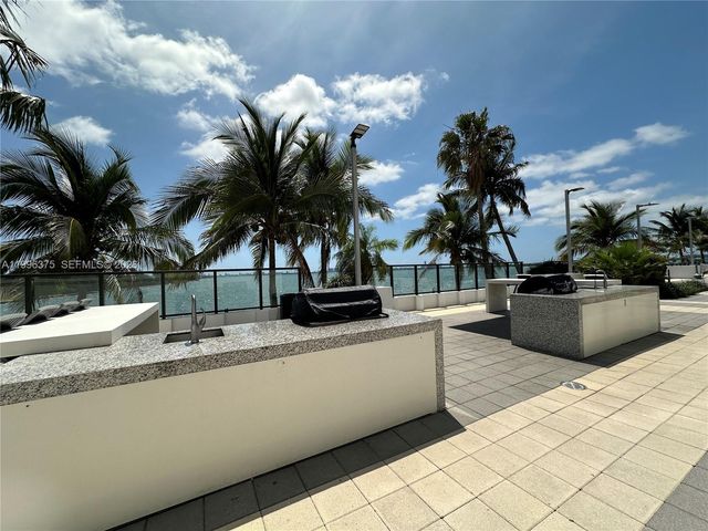 600 NE 36th ST 1414, Miami, FL 33137