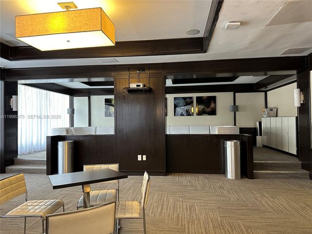 600 NE 36th ST 1414, Miami, FL 33137