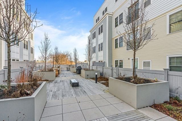 175 North Ave 407, Wakefield, MA 01880