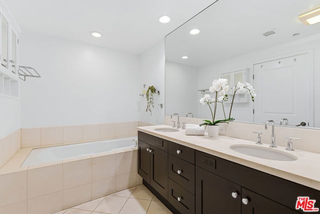 7301 Vista Del Mar 16, Playa Del Rey (los Angeles), CA 90293