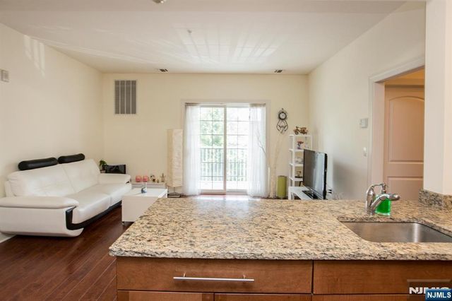 1114 Windsor Park Court, Englewood, NJ 07631