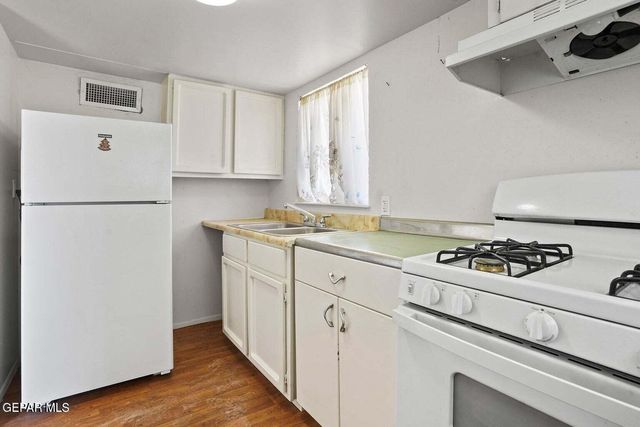 2318 FEDERAL Avenue B, El Paso, TX 79930