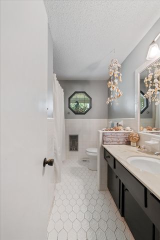 7559 Scottsville Rd, Lafayette, TN 37083