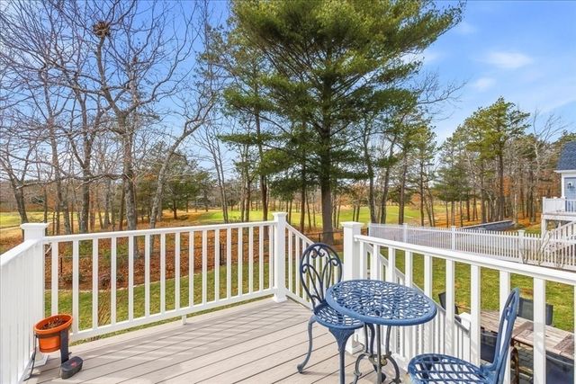 32 Pebble Beach Dr, Plymouth, MA 02360