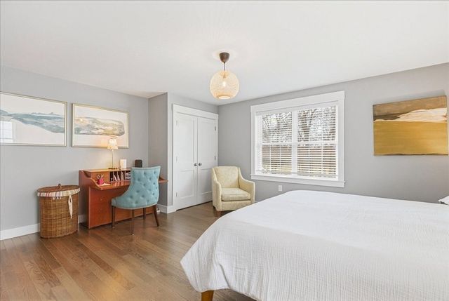 32 Pebble Beach Dr, Plymouth, MA 02360