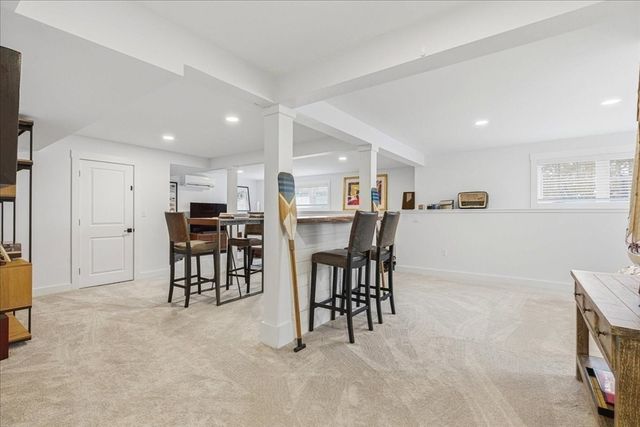 32 Pebble Beach Dr, Plymouth, MA 02360