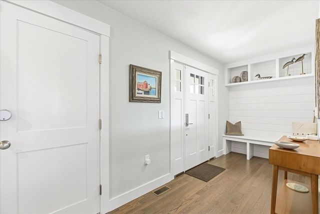 32 Pebble Beach Dr, Plymouth, MA 02360
