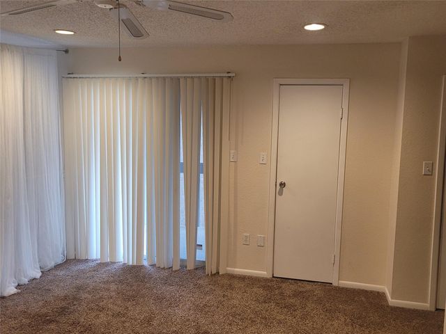 260 El Dorado Boulevard 1804, Houston, TX 77598