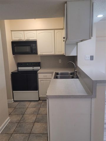 260 El Dorado Boulevard 1804, Houston, TX 77598