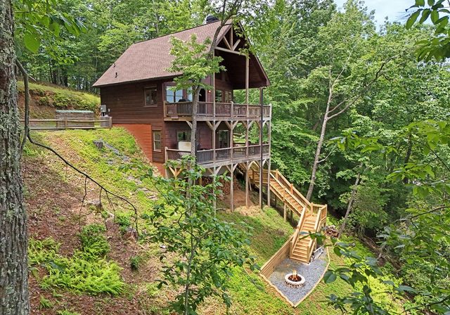 73 Rosiey Lane, Blue Ridge, GA 30513