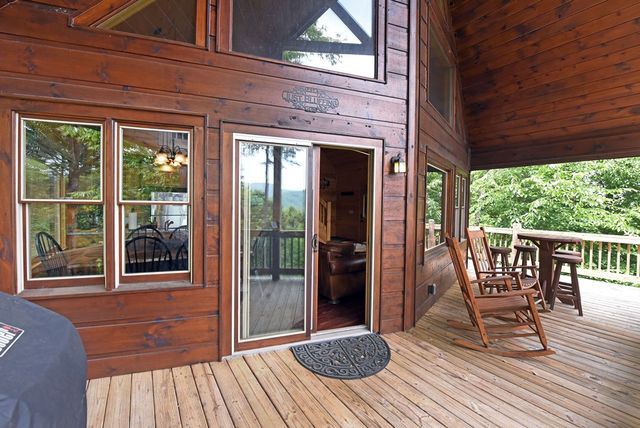 73 Rosiey Lane, Blue Ridge, GA 30513