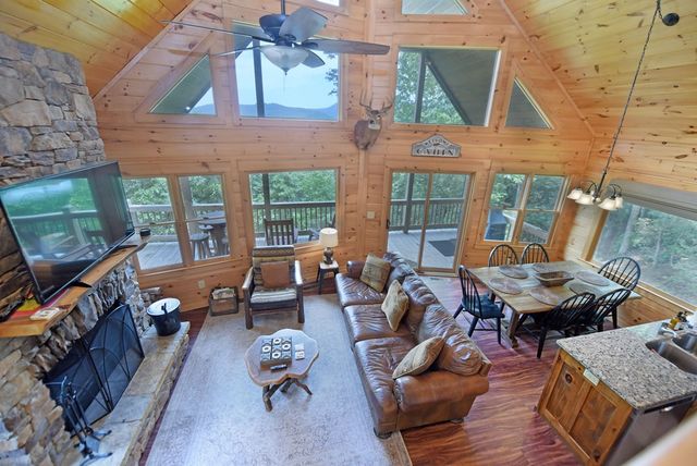 73 Rosiey Lane, Blue Ridge, GA 30513