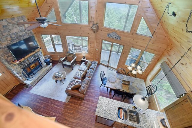 73 Rosiey Lane, Blue Ridge, GA 30513
