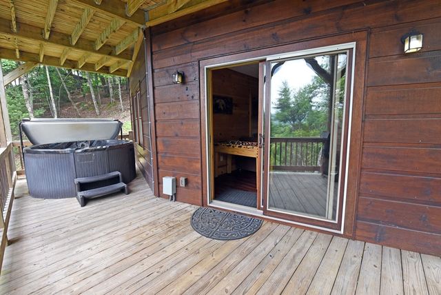 73 Rosiey Lane, Blue Ridge, GA 30513