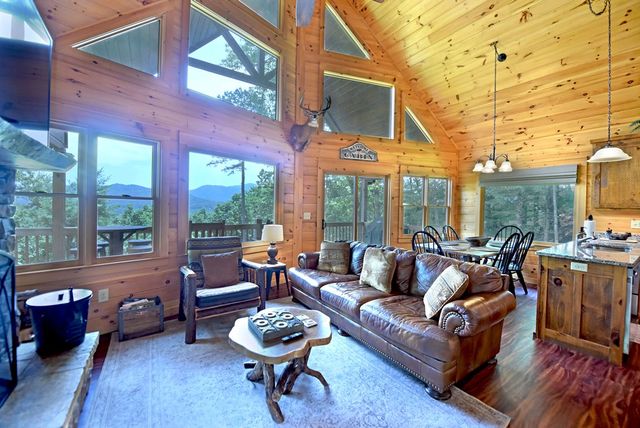 73 Rosiey Lane, Blue Ridge, GA 30513