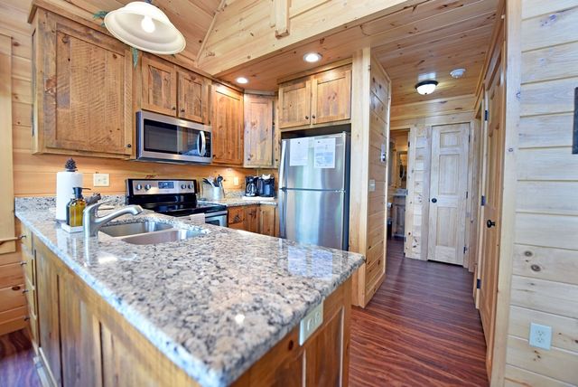 73 Rosiey Lane, Blue Ridge, GA 30513