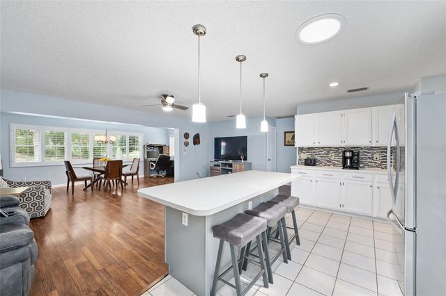 9820 SW 89TH TERRACE E, Ocala, FL 34481