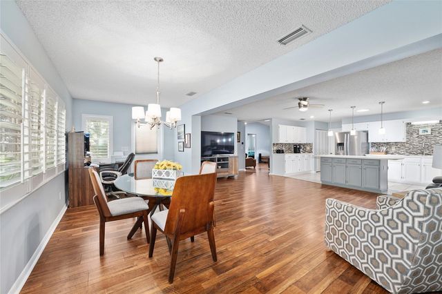 9820 SW 89TH TERRACE E, Ocala, FL 34481