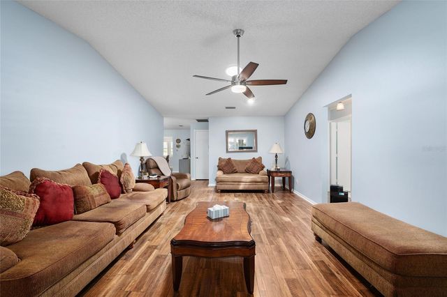 9820 SW 89TH TERRACE E, Ocala, FL 34481