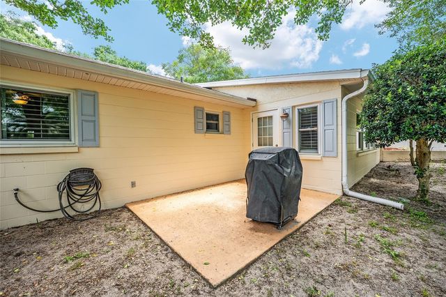 9820 SW 89TH TERRACE E, Ocala, FL 34481