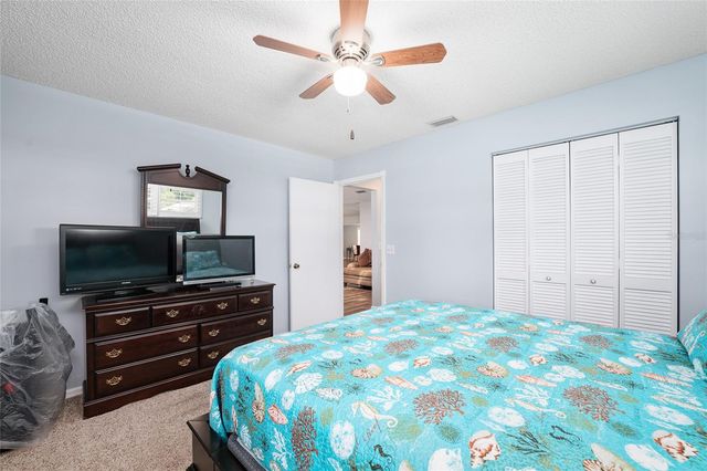 9820 SW 89TH TERRACE E, Ocala, FL 34481