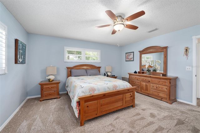 9820 SW 89TH TERRACE E, Ocala, FL 34481