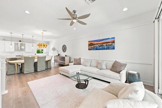 5197 Beckman Terrace, Palm Beach Gardens, FL 33418