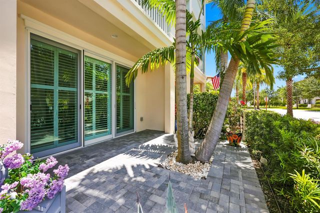 5197 Beckman Terrace, Palm Beach Gardens, FL 33418