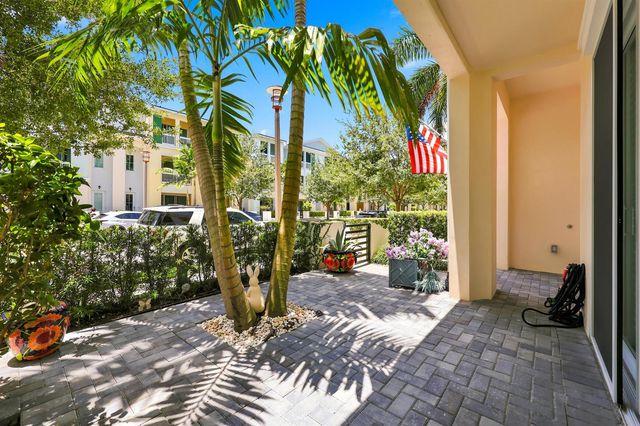 5197 Beckman Terrace, Palm Beach Gardens, FL 33418